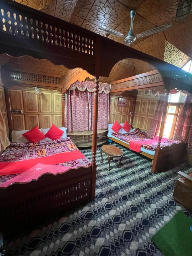 Hotel Aristotle Group Of Houseboats & Transportation Srīnagar Exterior foto