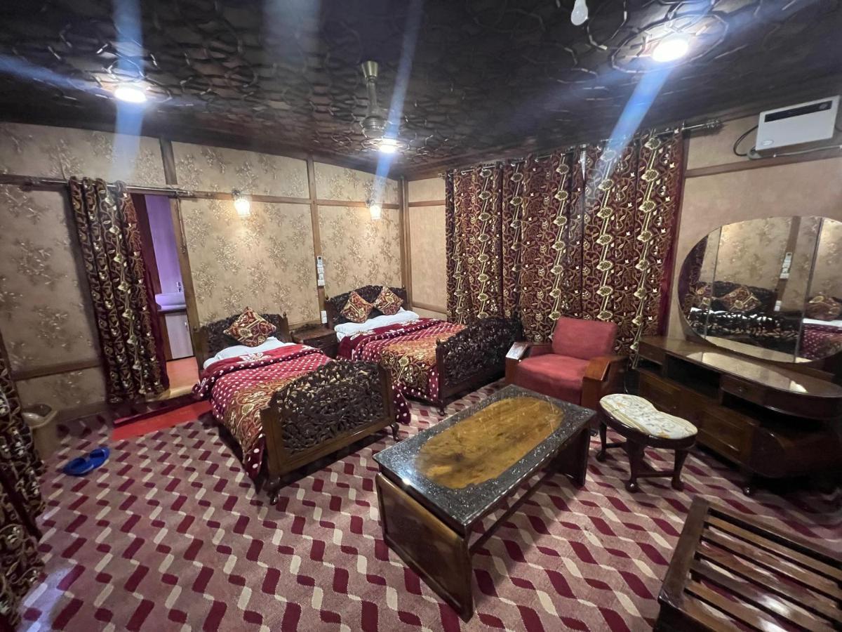 Hotel Aristotle Group Of Houseboats & Transportation Srīnagar Exterior foto